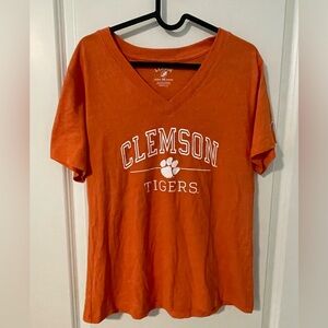 League Intramural Boyfriend V-neck Tee Women's Size Medium Clemson Tigers NWT‎